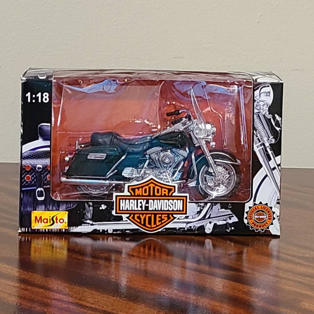 1997 Collector Maisto 1:18 scale Harley Davidson HLR Road King